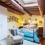 Guesthost - Ariostea Duplex * Ferrara
