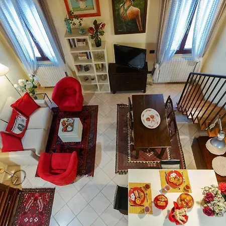 Guesthost - Ariostea Duplex Apartment *