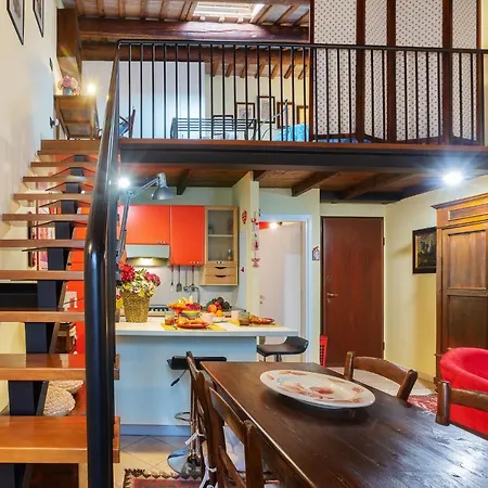 Guesthost - Ariostea Duplex Apartment