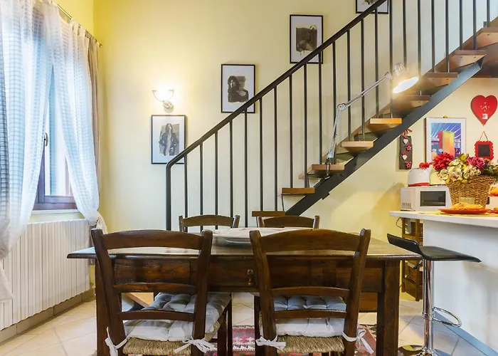 Guesthost - Ariostea Duplex Apartment