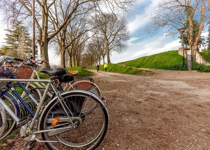 Guesthost - Ariostea Duplex * 페라라